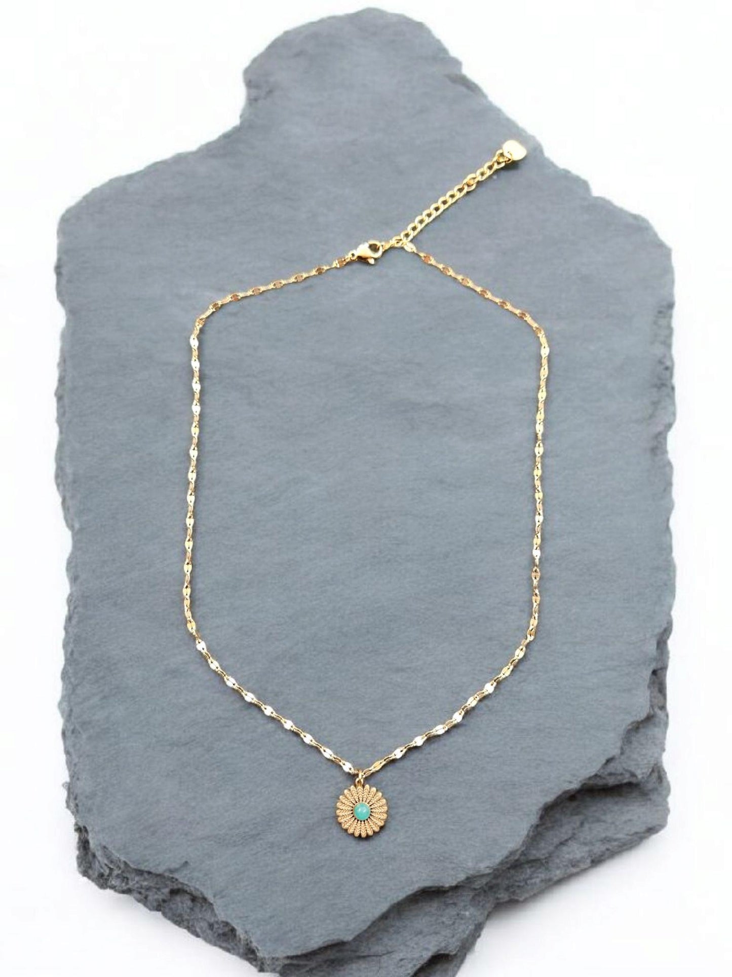 Daisy Necklace