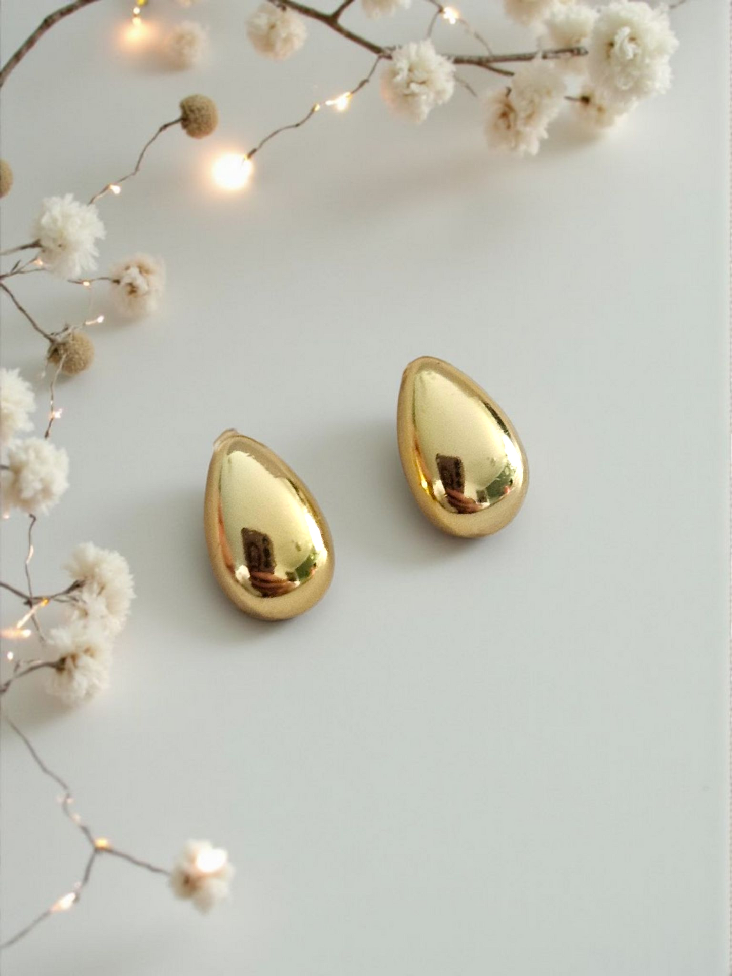 Eliza Studs Gold