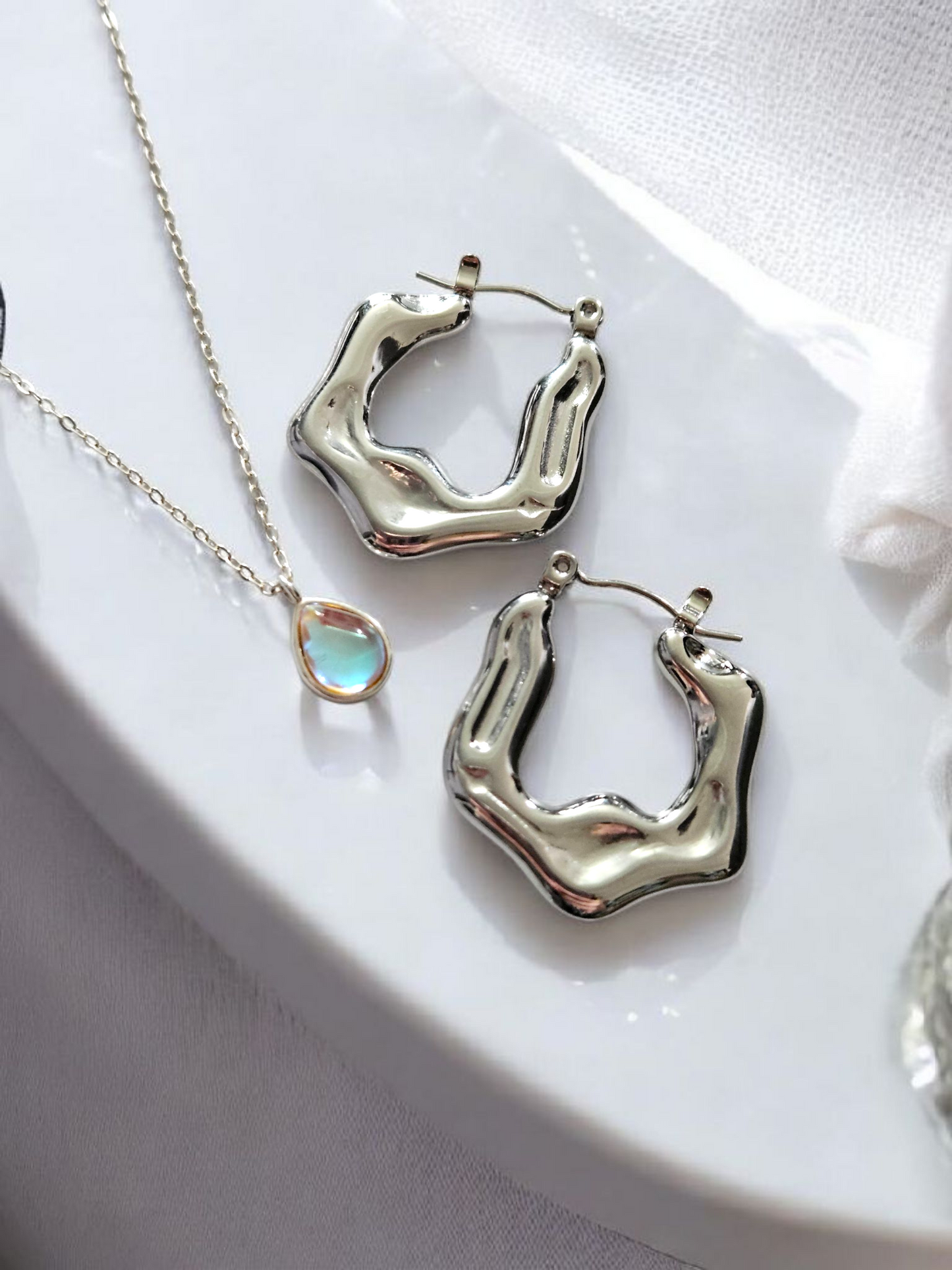 Mira Earrings Silver