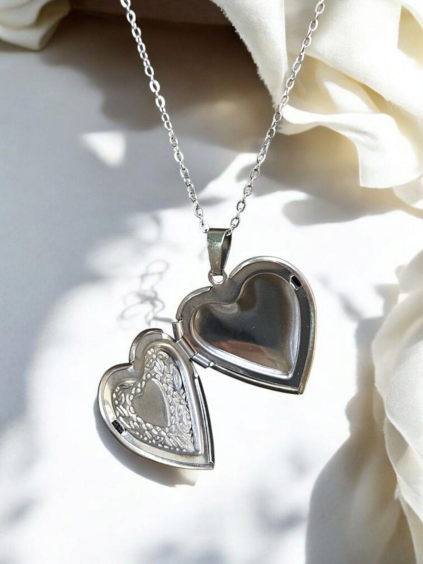 Belle Necklace