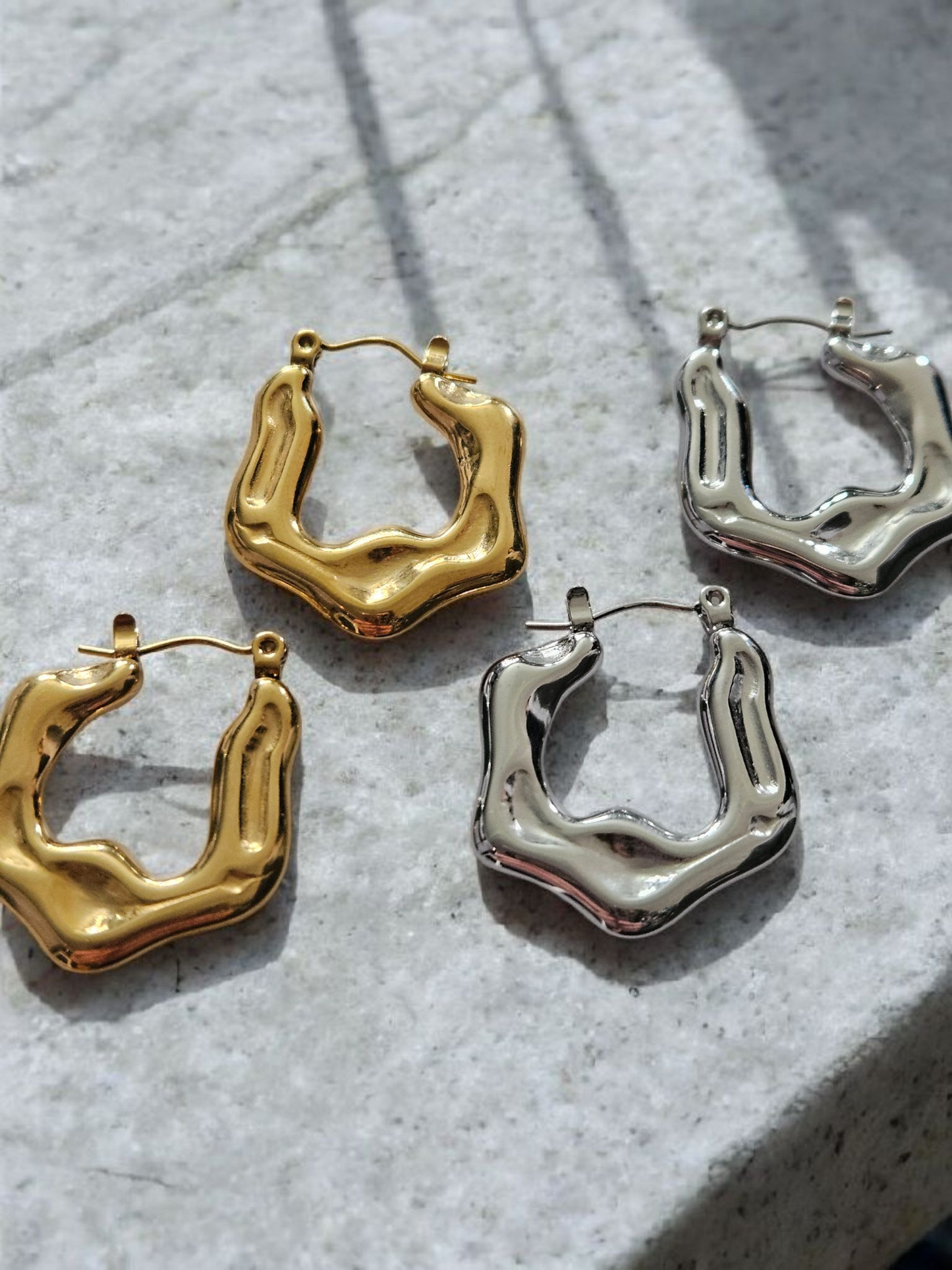 Mira Earrings Gold